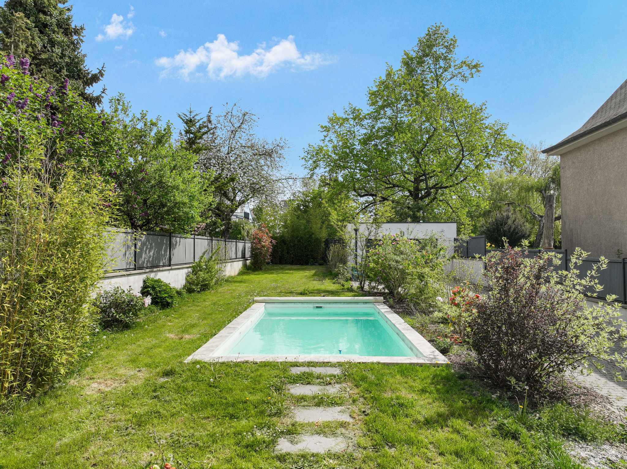 Jardin et piscine